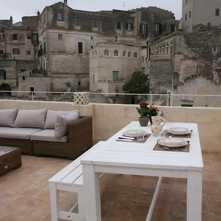 Le Tre Vie & 3* Ματέρα